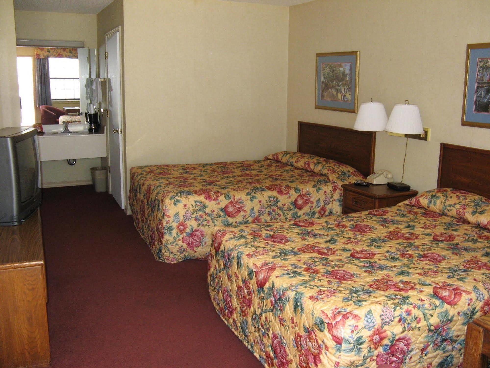Swiss Village Inn Eureka Springs Rum bild