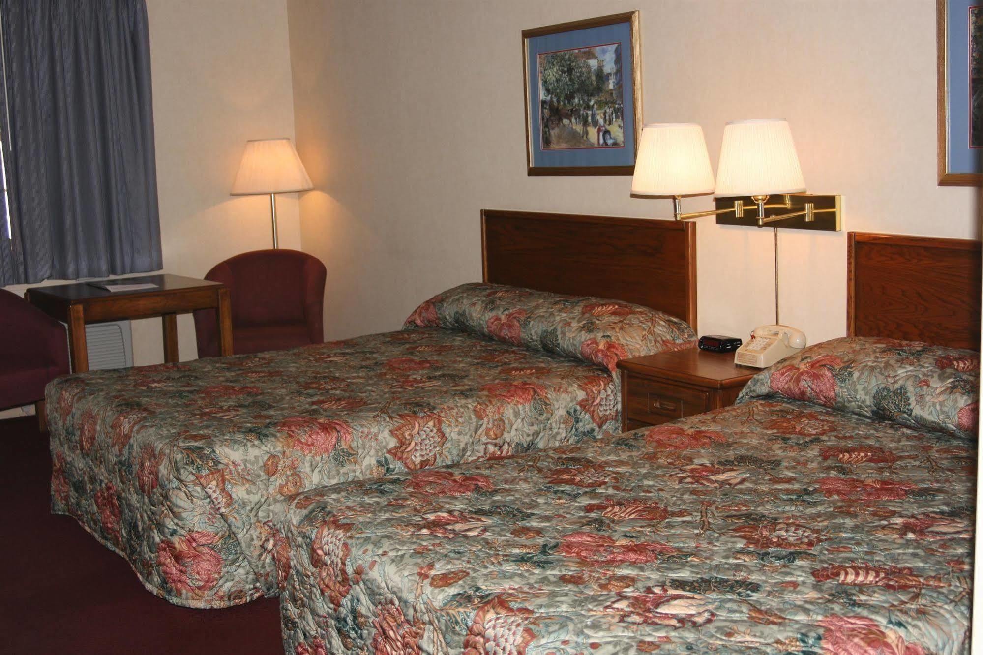 Swiss Village Inn Eureka Springs Rum bild